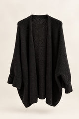 Strickjacke aus Italien – kuschelig & vielseitig