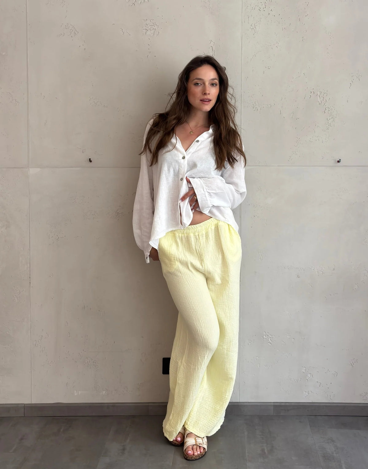 Unifarbene Musselinhose aus 100% Baumwolle